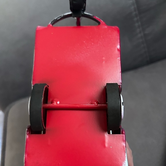 Metal Mini Trailer - Red / Silver / Black 6” Camper Valentine’s sale - Picture 4 of 7